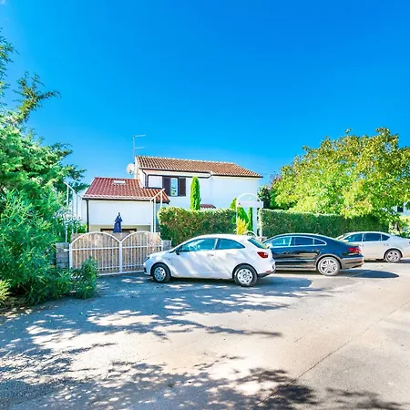 Vesna Lejlighed Pinezići