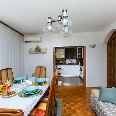 Vesna Apartment *